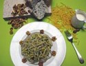 Ensalada Templada de pasta con Cabrales, nueces y espinacas